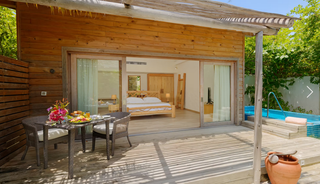 Beach suite · private pool